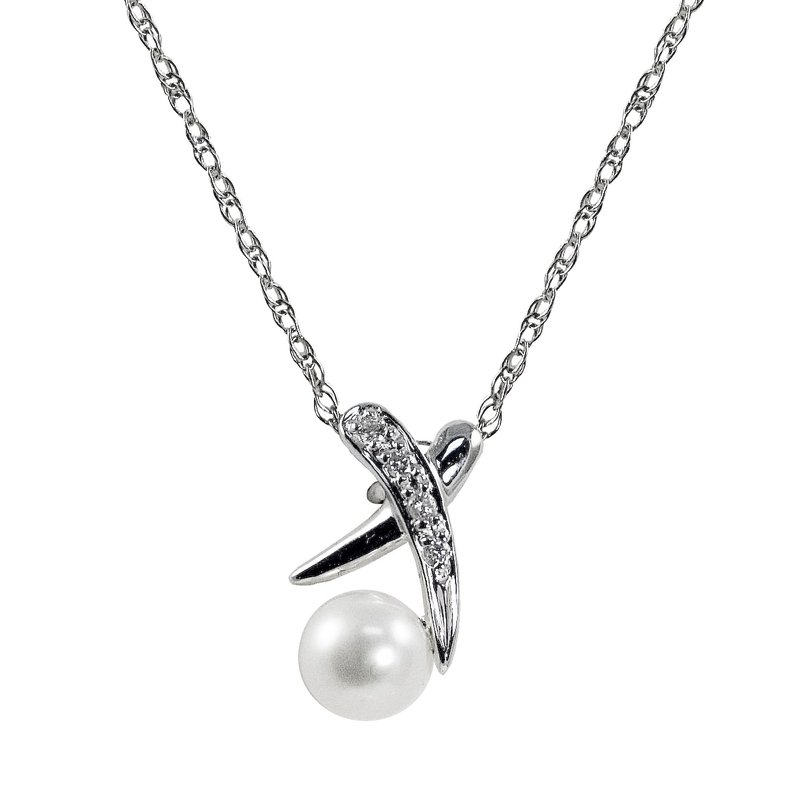 14k Gold 5.5-6mm Freshwater Cultured Pearl Pendant