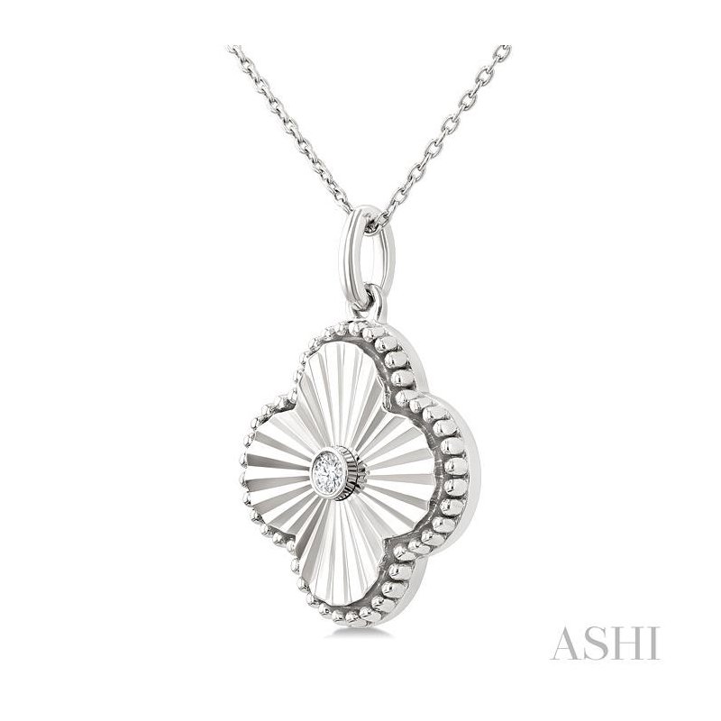 shirocon cloverジレ【2024AW】 ASHI Clover Fluted Medallion Diamond Fashion Pendant 90449METGPDWG