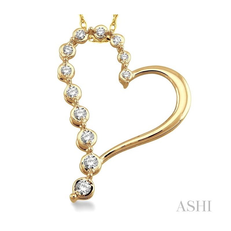 ASHI Heart Shape Half Journey Diamond Fashion Pendant