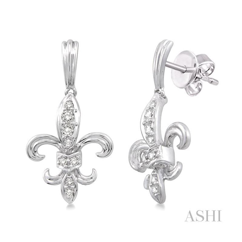 【LAZY DAWN】pearl flower earring E049〜ピアス★2022SS perle flower pierce ～ﾍﾟﾙﾙﾌﾗﾜｰﾋﾟｱｽ | flower／フラワー公式通販