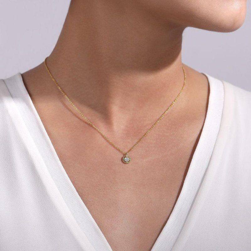 14k yellow hotsell gold pendant necklace